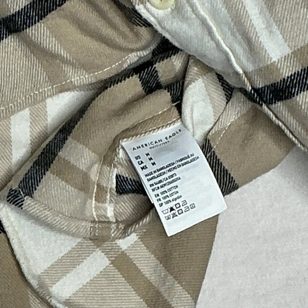 NWT American Eagle Outfitters Men's Flannel Shirt Long Sleeve Plaid Button Up‎ M